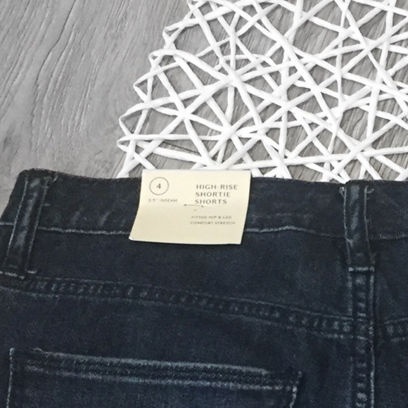 NWT Universal Thread Dark Wash Denim Shorts Cutoff - Picture 8 of 8